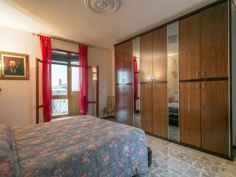 Via Enrico Frizzoni, 7 - Treviolo