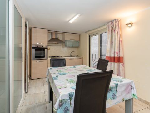 Via Gabriello Carnazza, 13 - Catania