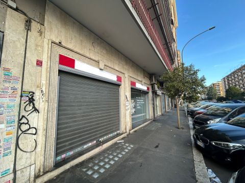 Viale dei Consoli, 134 - Roma