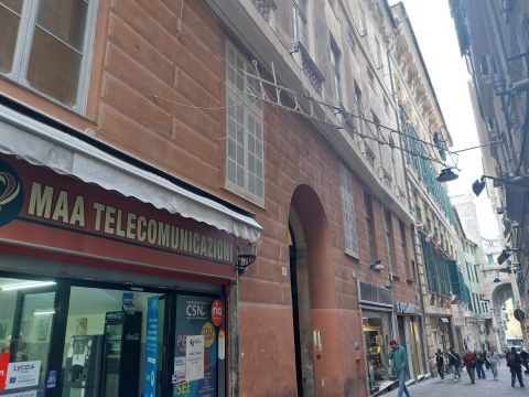 Via del Campo, 10 - Genova