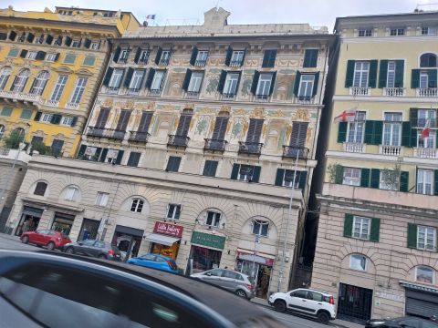 Via del Campo, 10 - Genova