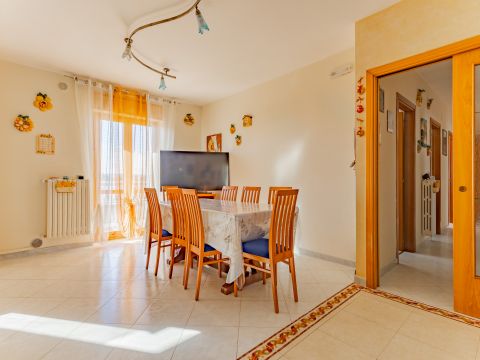 Via Riccardo Lombardi, 8 - Grumo Appula