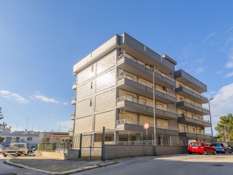 Via Riccardo Lombardi, 8 - Grumo Appula