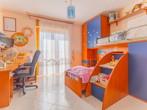 Via Riccardo Lombardi, 8 - Grumo Appula