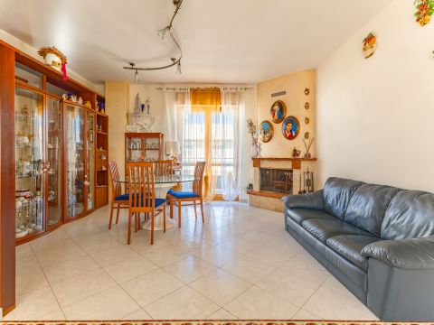 Via Riccardo Lombardi, 8 - Grumo Appula