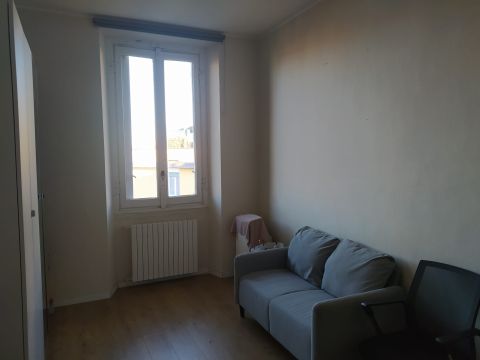 Via Coluccio Salutati, 17 - Milano