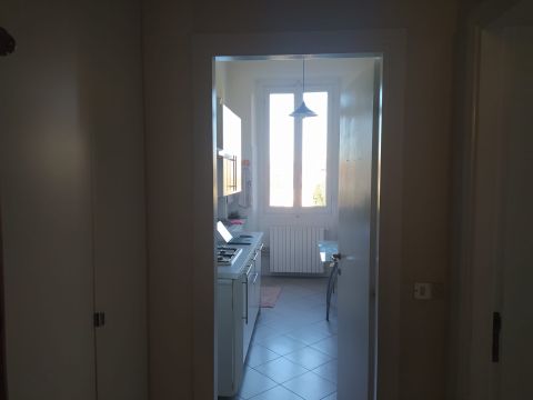 Via Coluccio Salutati, 17 - Milano