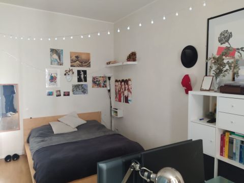 Via Coluccio Salutati, 17 - Milano