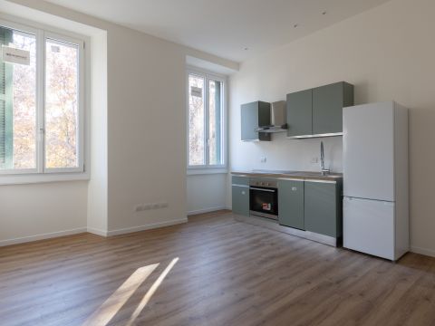 Via Pietro Colletta, 30 - Milano