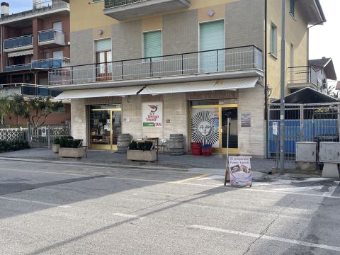 Via Trieste, 37 - Alba Adriatica