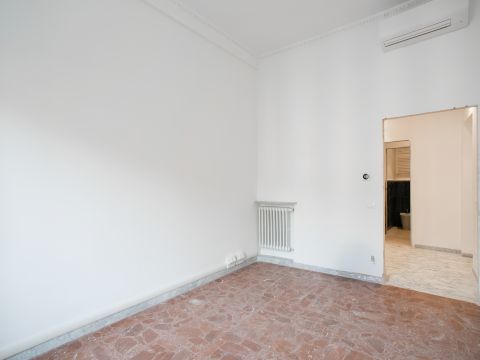 Largo Arenula, 11 - Roma