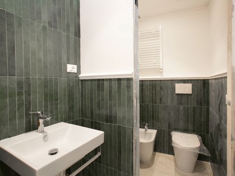 Largo Arenula, 11 - Roma