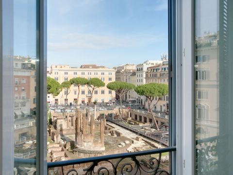 Largo Arenula, 11 - Roma