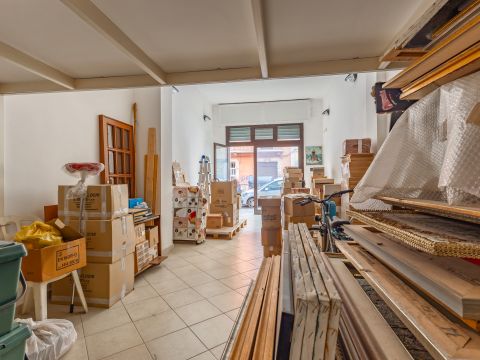 Via Francesco Netti, 11 - Bari