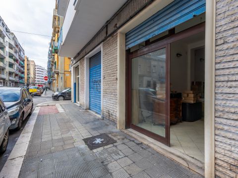 Via Francesco Netti, 11 - Bari