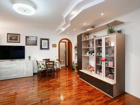 Viale Attilio Bertolucci, 105 - Roma