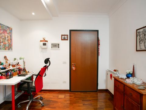 Viale Attilio Bertolucci, 105 - Roma