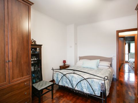 Viale Attilio Bertolucci, 105 - Roma