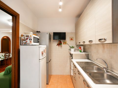 Viale Attilio Bertolucci, 105 - Roma