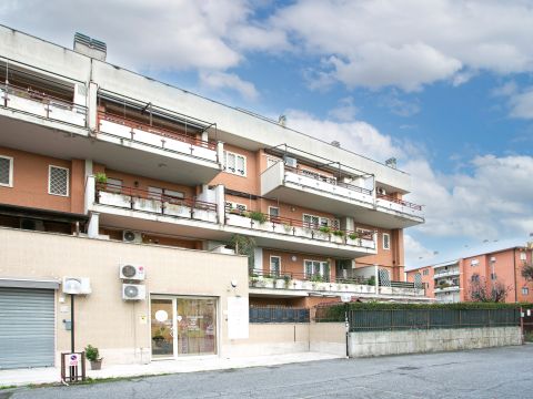 Viale Attilio Bertolucci, 105 - Roma