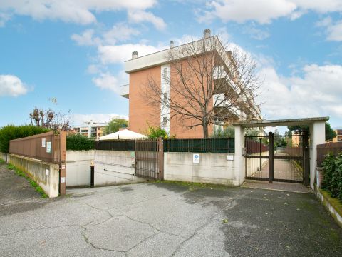 Viale Attilio Bertolucci, 105 - Roma