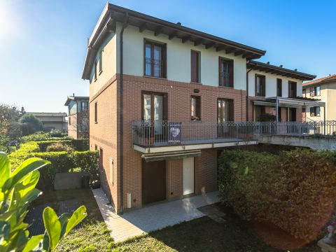 Via Papa Giovanni XXIII, 41 - Mozzo