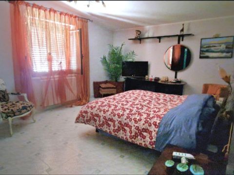 Via degli Oleandri, 2 - Crotone