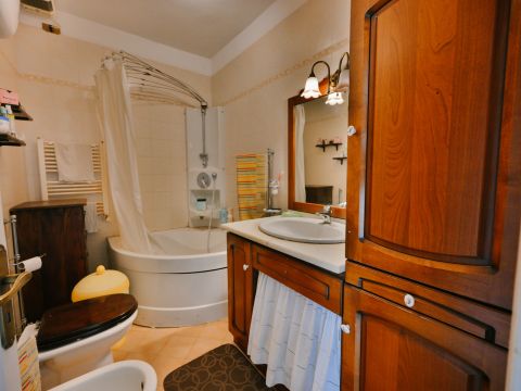 Salita Scanzano, 10 - Castellammare Di Stabia