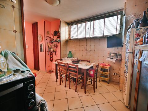 Salita Scanzano, 10 - Castellammare Di Stabia