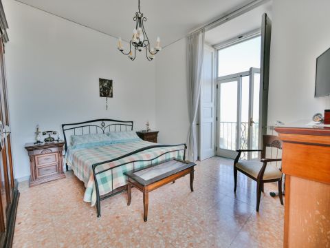 Salita Scanzano, 10 - Castellammare Di Stabia