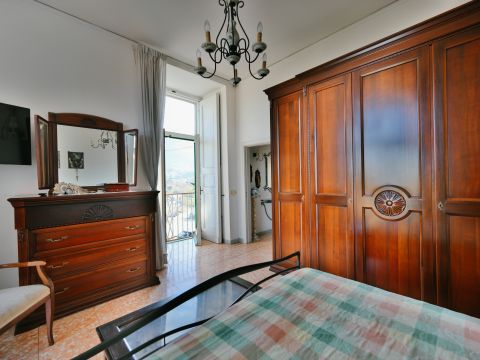 Salita Scanzano, 10 - Castellammare Di Stabia