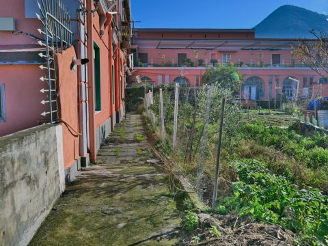 Salita Scanzano, 10 - Castellammare Di Stabia