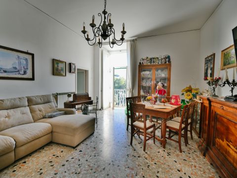 Salita Scanzano, 10 - Castellammare Di Stabia