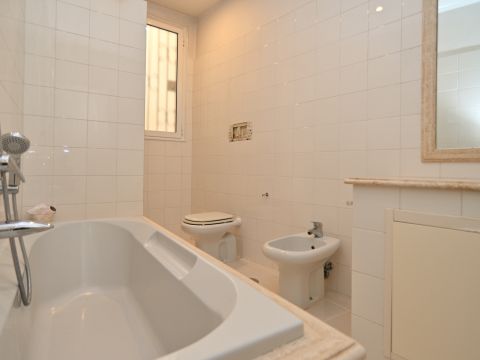 Via Antonio Serra, 122 - Roma