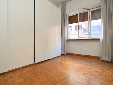 Via Antonio Serra, 122 - Roma