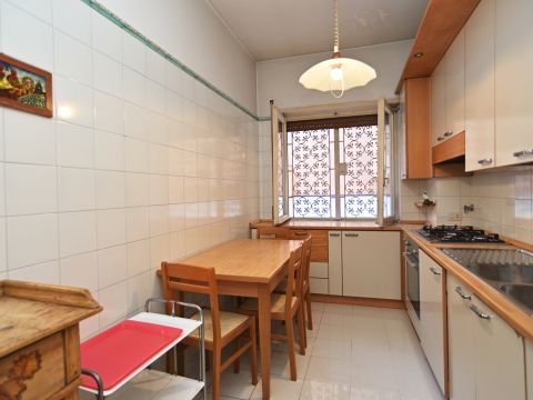 Via Antonio Serra, 122 - Roma