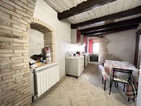 Via Alvaro de Mendoza, 5 - Sant'omero