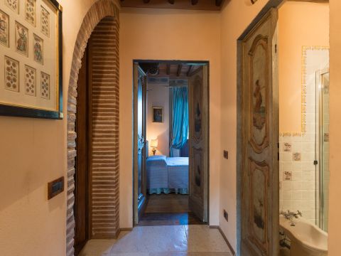 Strada Statale 1, 298 - San Giuliano Terme