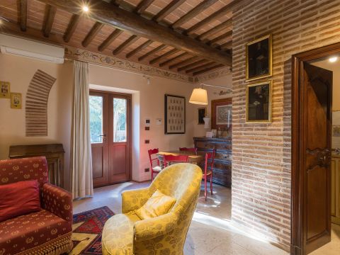 Strada Statale 1, 298 - San Giuliano Terme