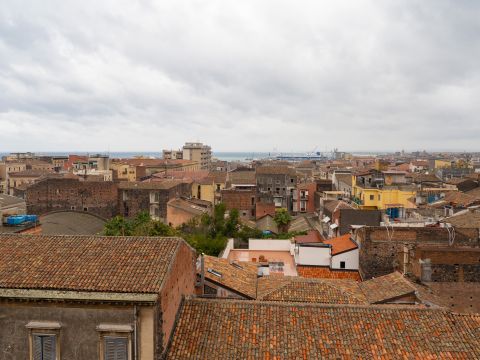 Via Don Luigi Sturzo, 142 - Catania