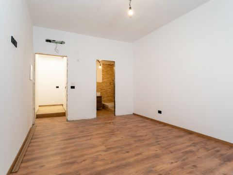 Via Don Luigi Sturzo, 142 - Catania