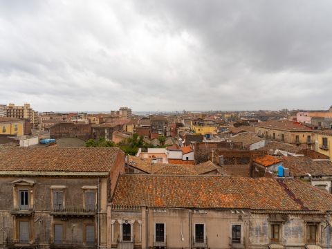 Via Don Luigi Sturzo, 142 - Catania