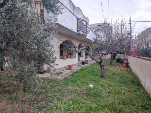 via G. D'Annunzio, 4 - Catignano