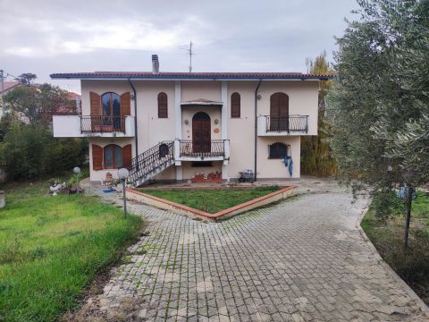 via G. D'Annunzio, 4 - Catignano