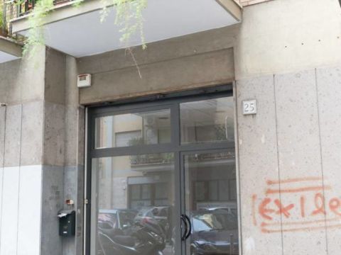 Via Ettore Bertolè Viale, 25