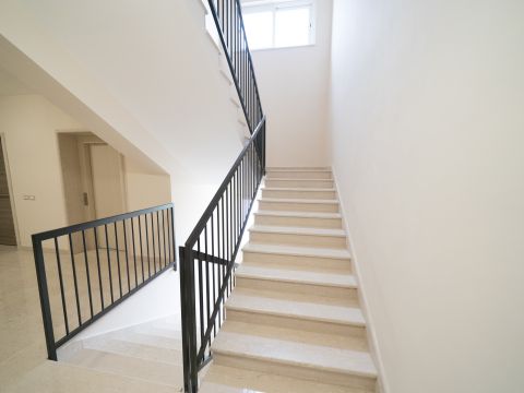 Via Forche Caudine, 165 - Maddaloni