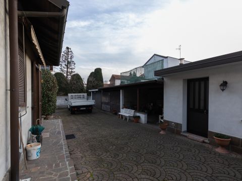 Via Vittorio Alfieri, 39 - Cerro Maggiore