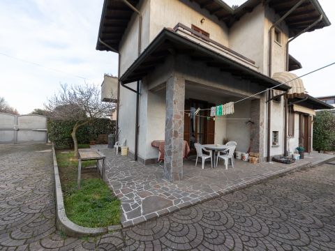 Via Vittorio Alfieri, 39 - Cerro Maggiore