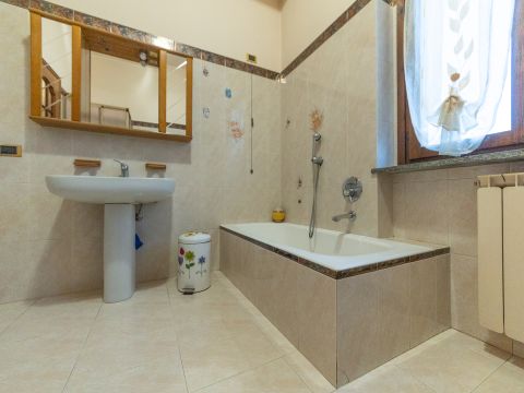 Via Vittorio Alfieri, 39 - Cerro Maggiore