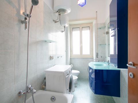 Viale Alessandrino, 304 - Roma